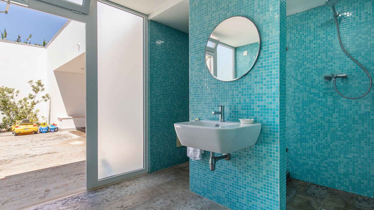 Photo of Bathroom in Colares