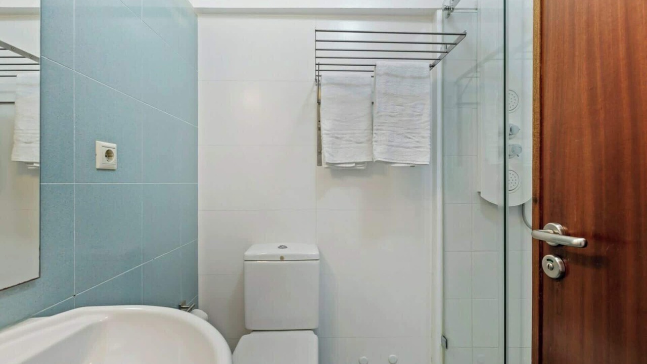 Photo of Bathroom in Benfica