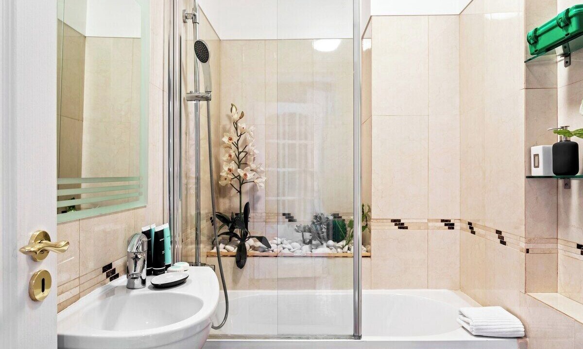 Photo of Bathroom in Amadora