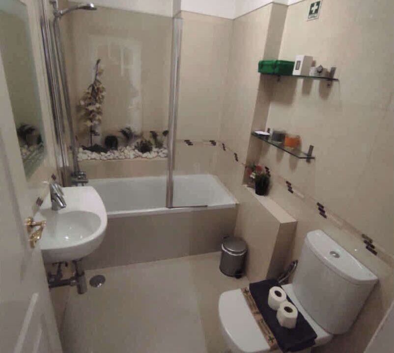 Photo of Bathroom in Alfornelos