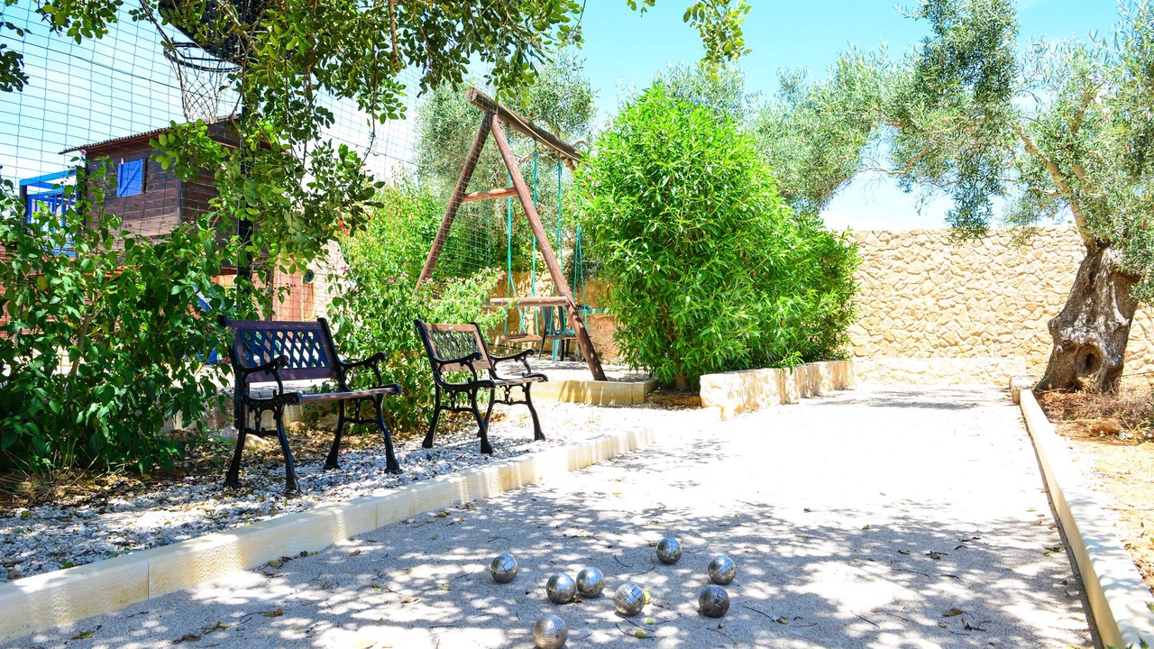 Photo of Outdoor in Alpouvar