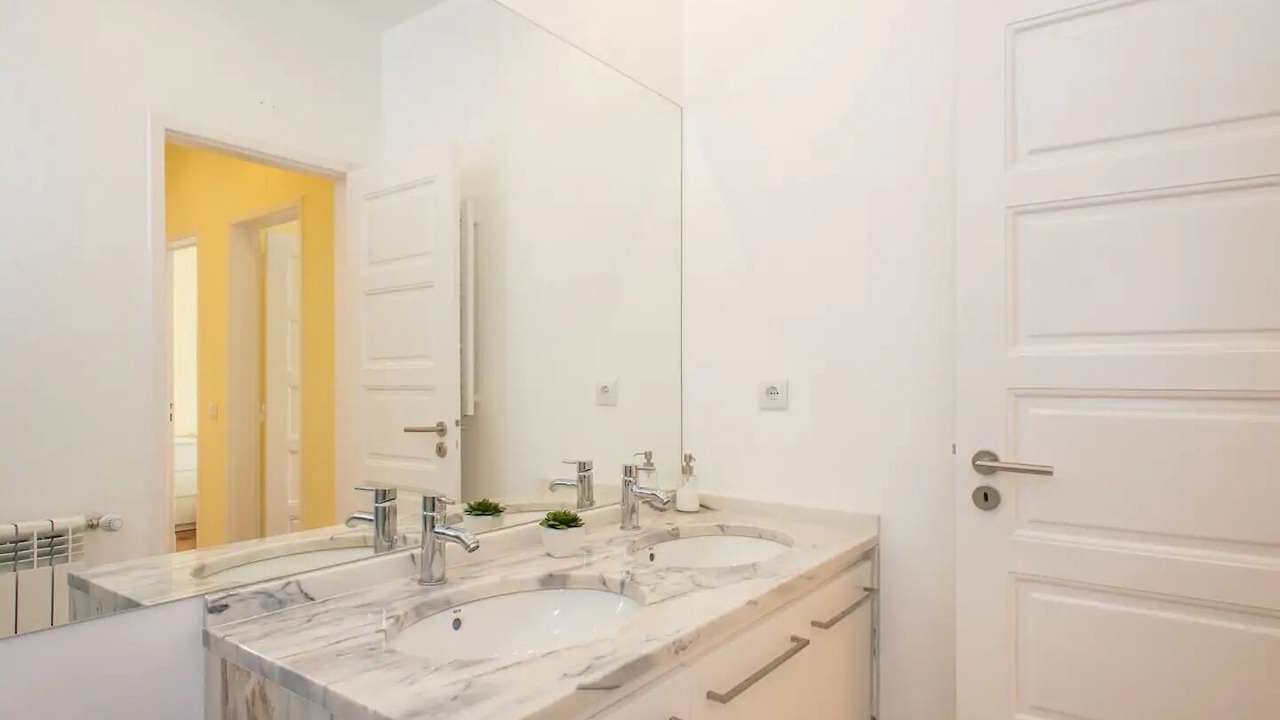 Photo of Bathroom in Santo Condestavel