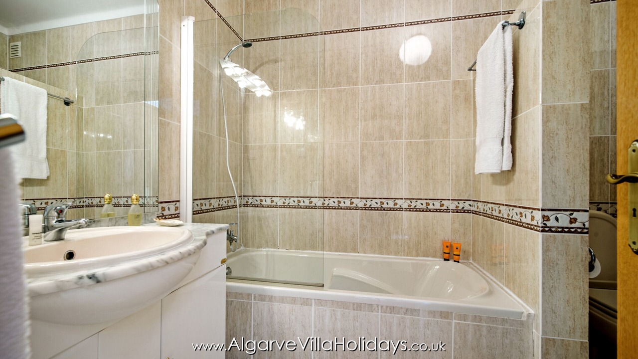 Photo of Bathroom in Gale