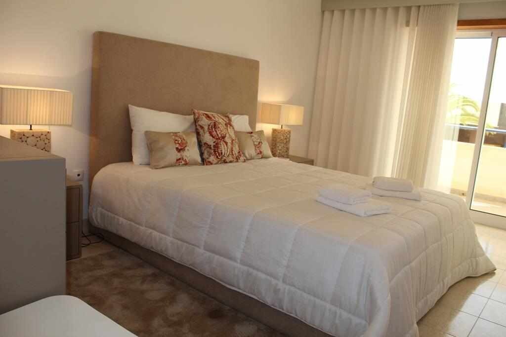 Photo of Bedroom in Alporchinhos
