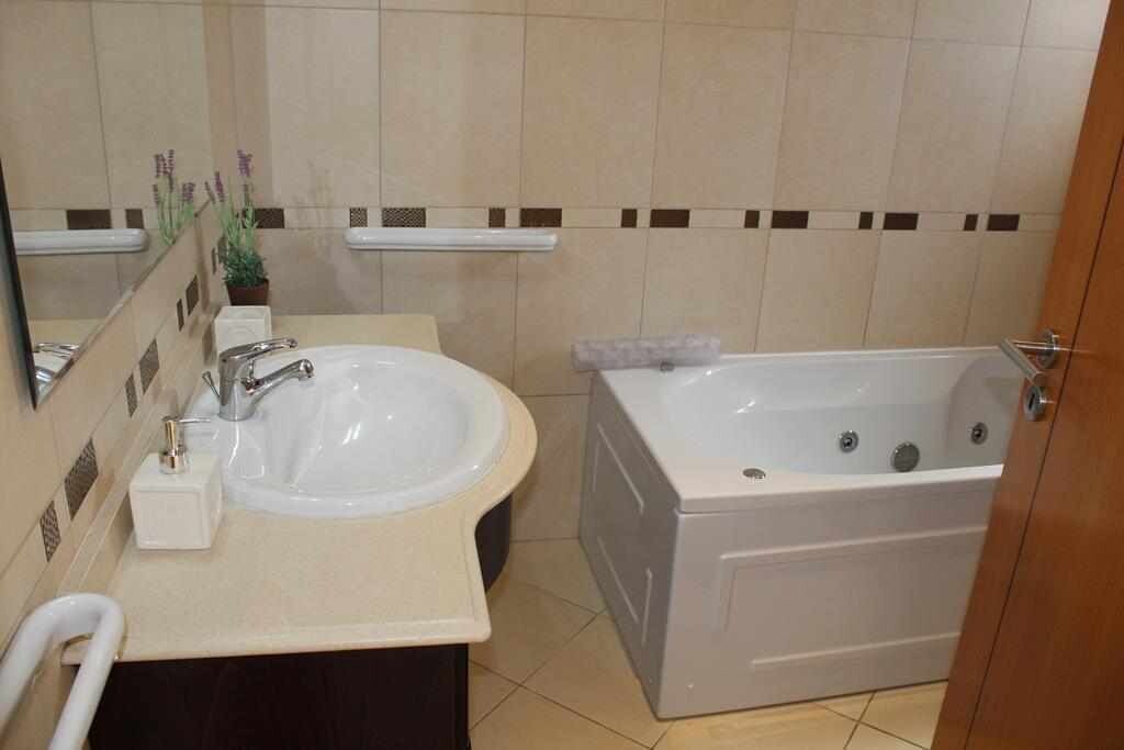 Photo of Bathroom in Pera