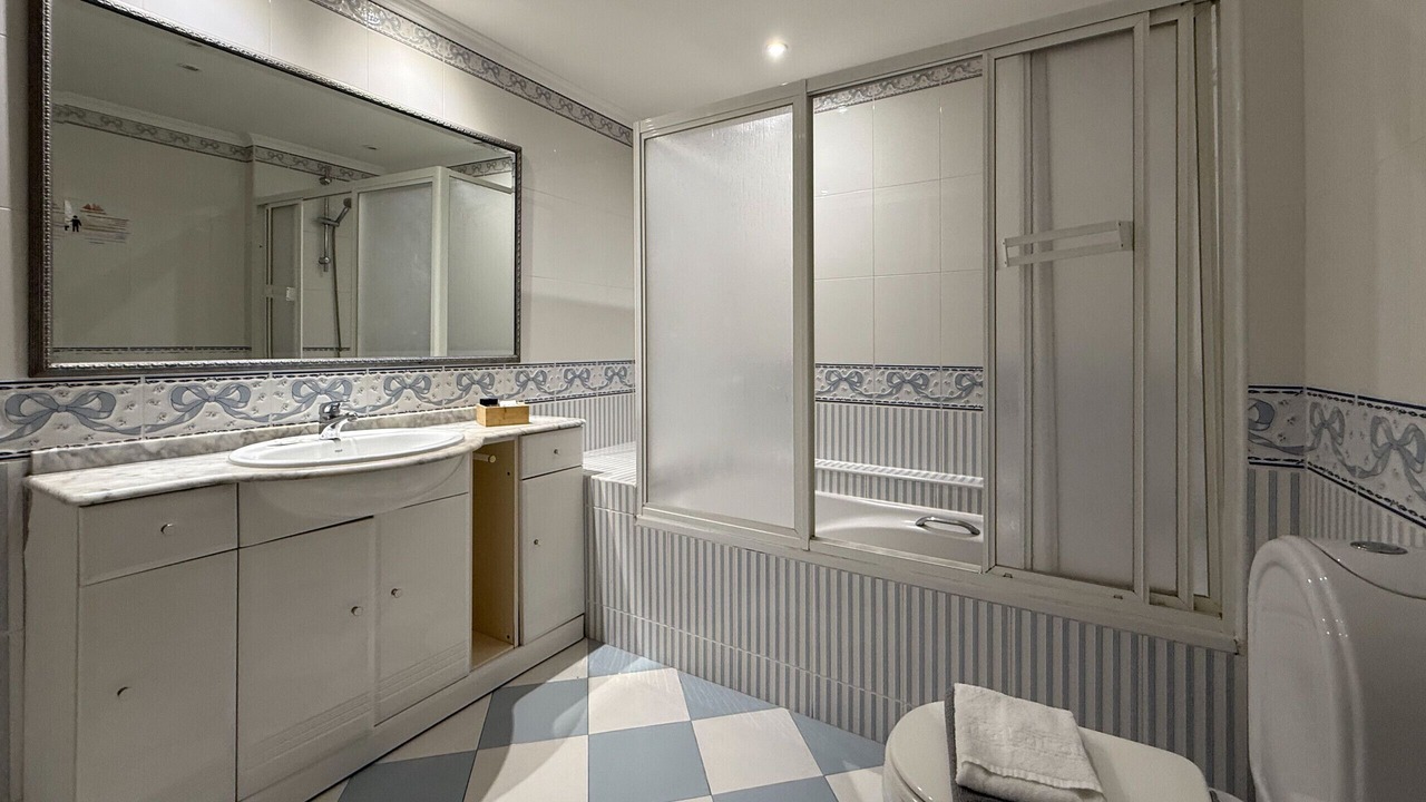 Photo of Bathroom in Albufeira Old Town