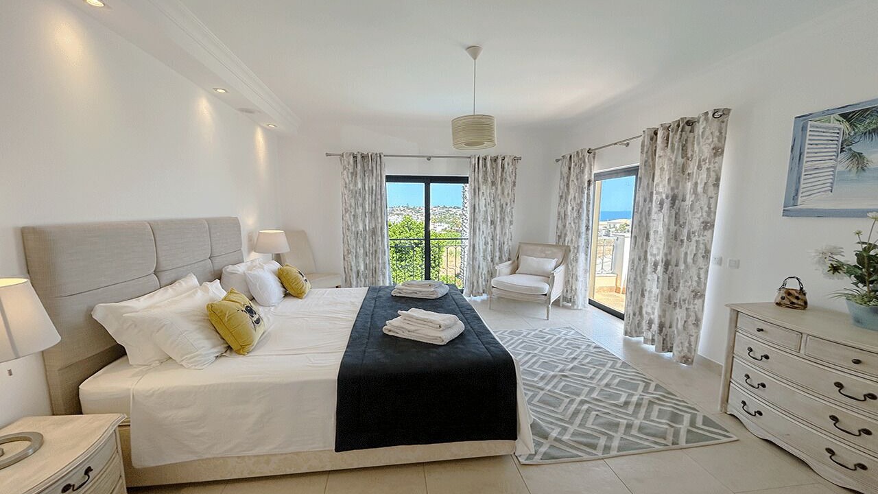 Photo of Bedroom in Porto de Mos