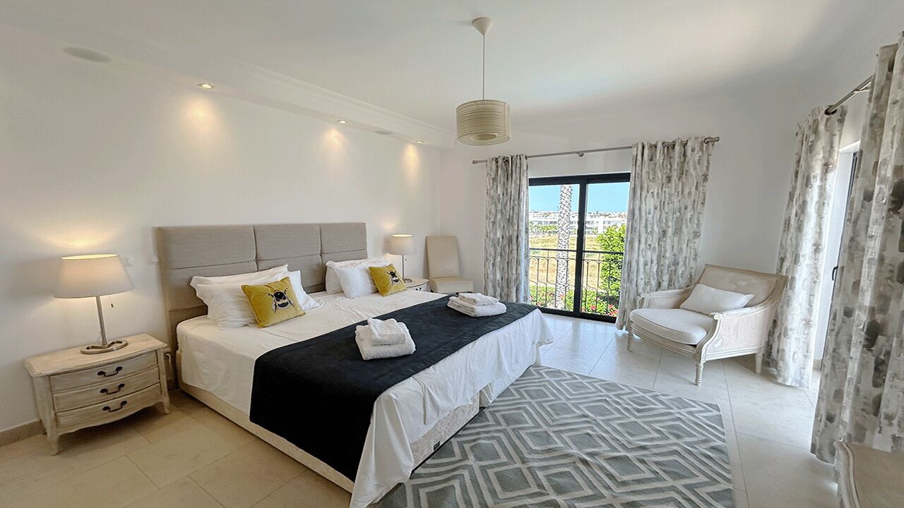 Photo of Bedroom in Porto de Mos