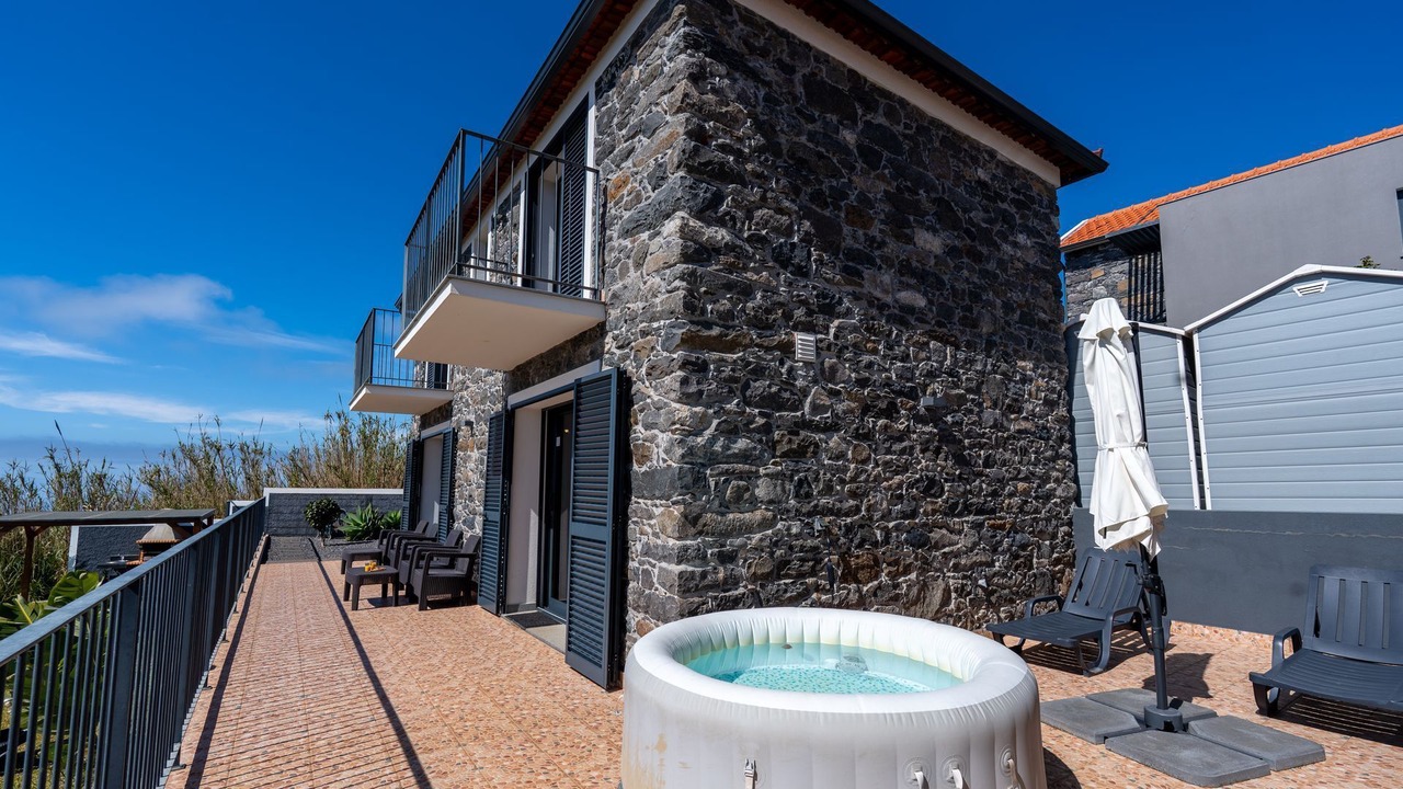 Photo of Patio Balcony in Prazeres