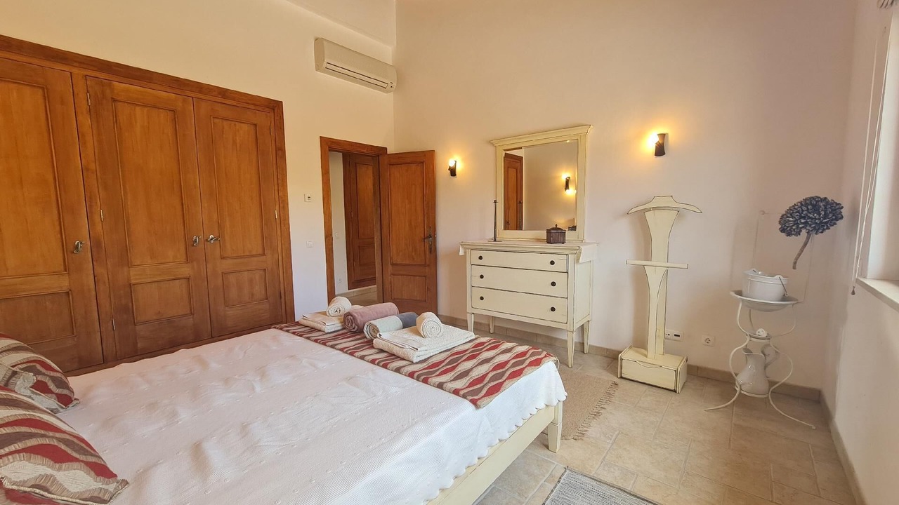 Photo of Bedroom in Colinas Verdes