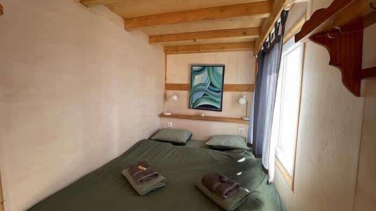 Photo of Bedroom in Atalaia