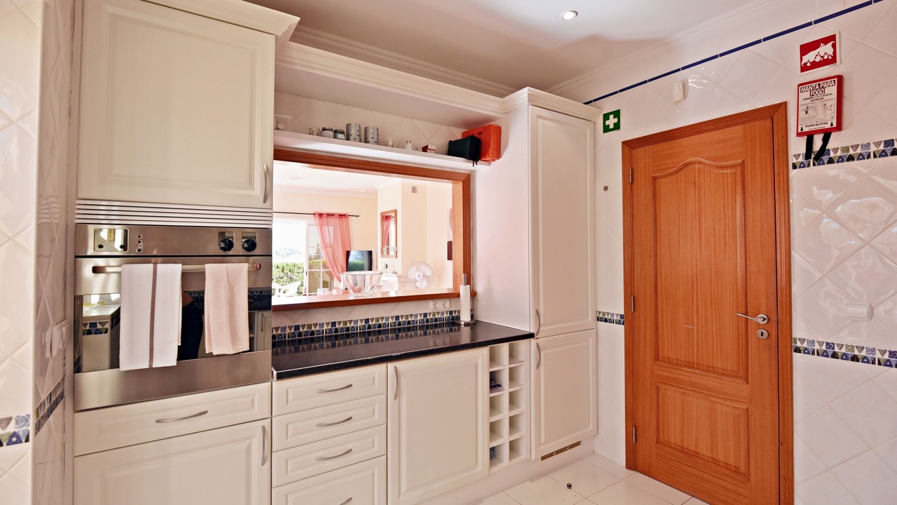 Photo of Kitchen in Carvoeiro