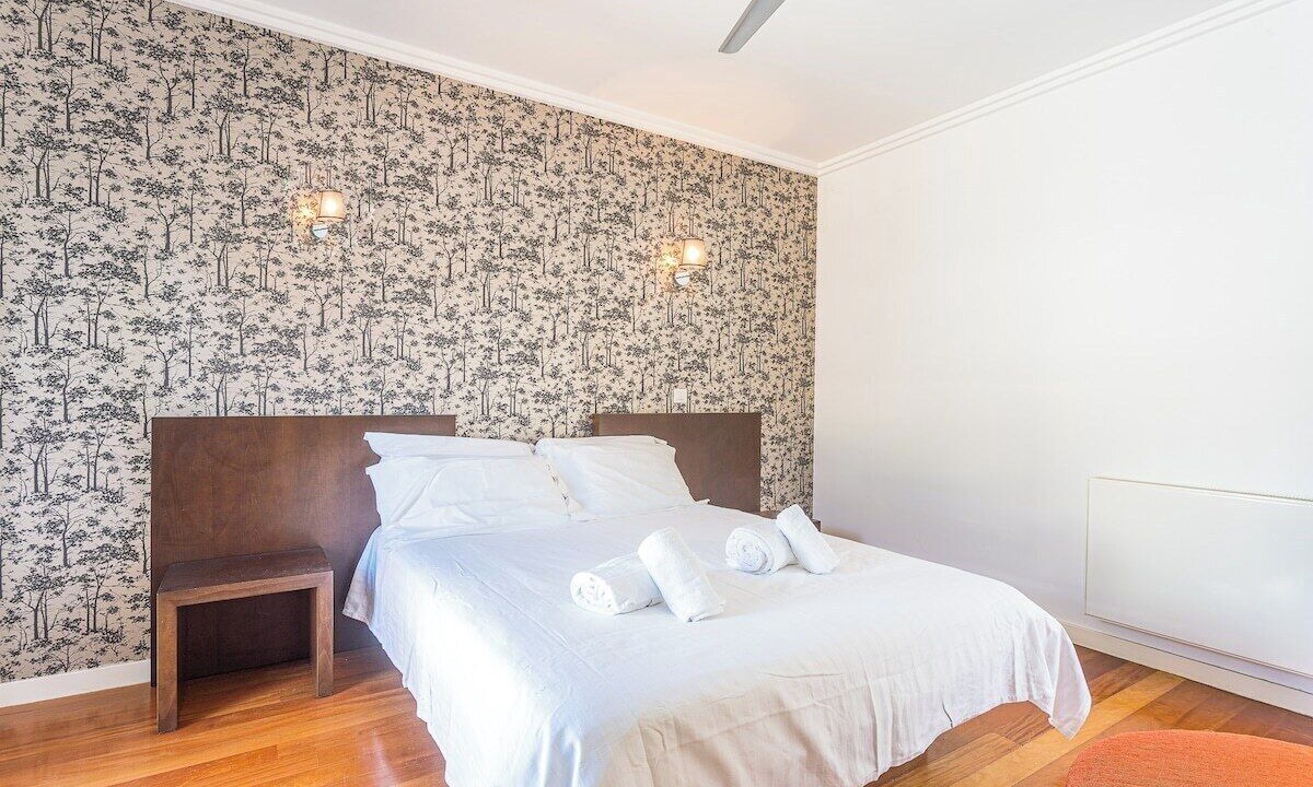 Photo of Bedroom in Cascais