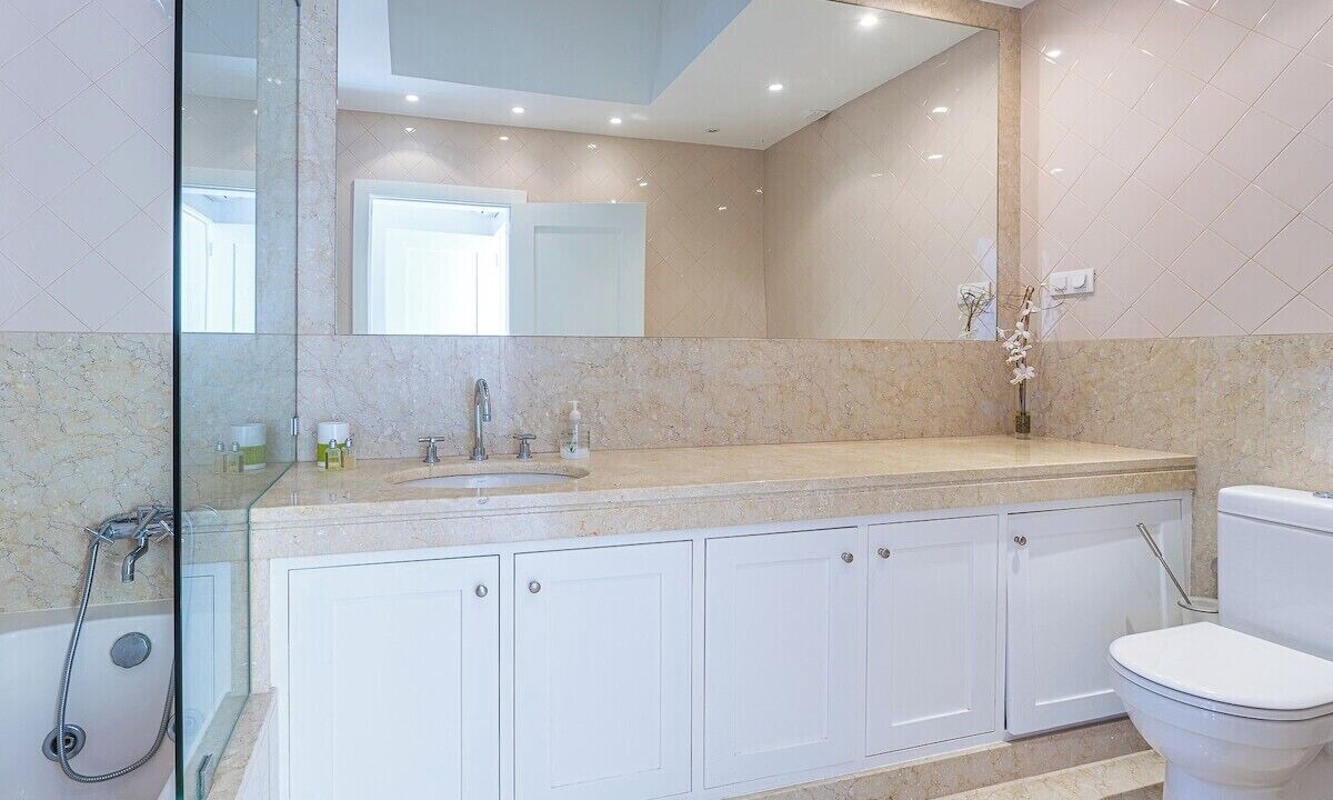 Photo of Bathroom in Cascais