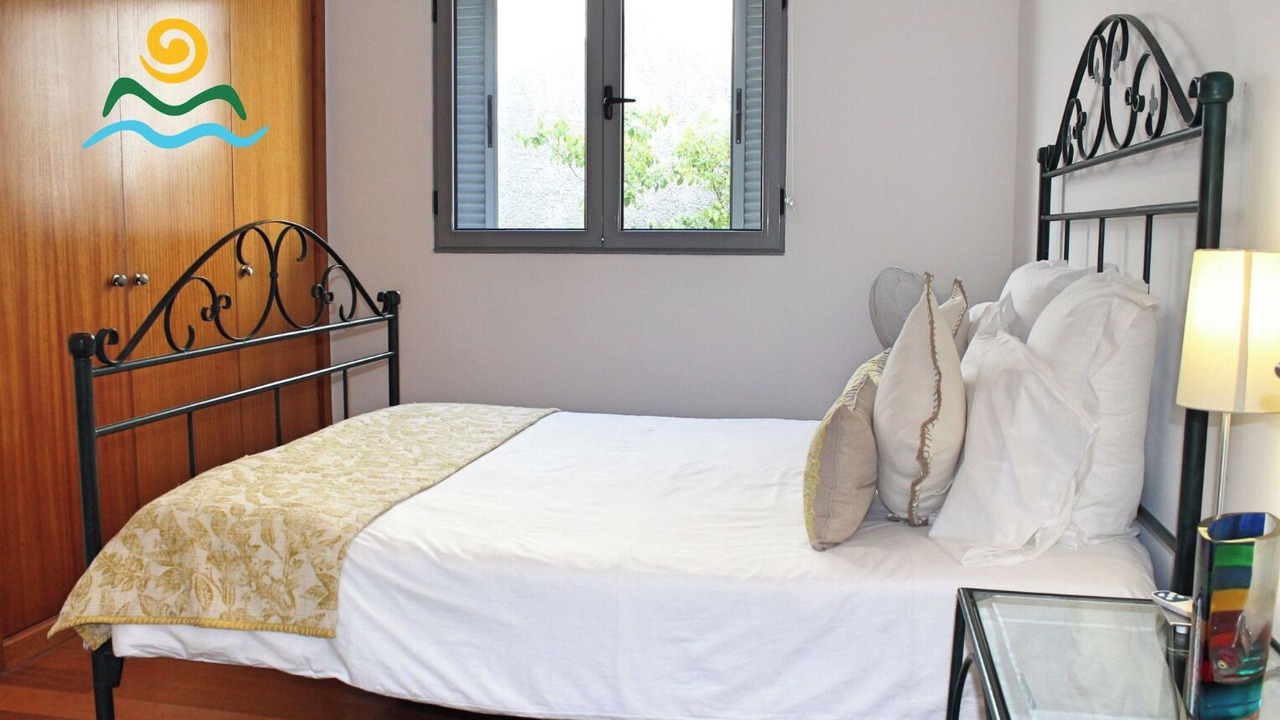 Photo of Bedroom in Canico