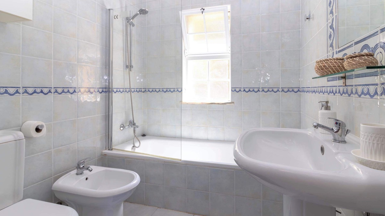 Photo of Bathroom in Caramujeira