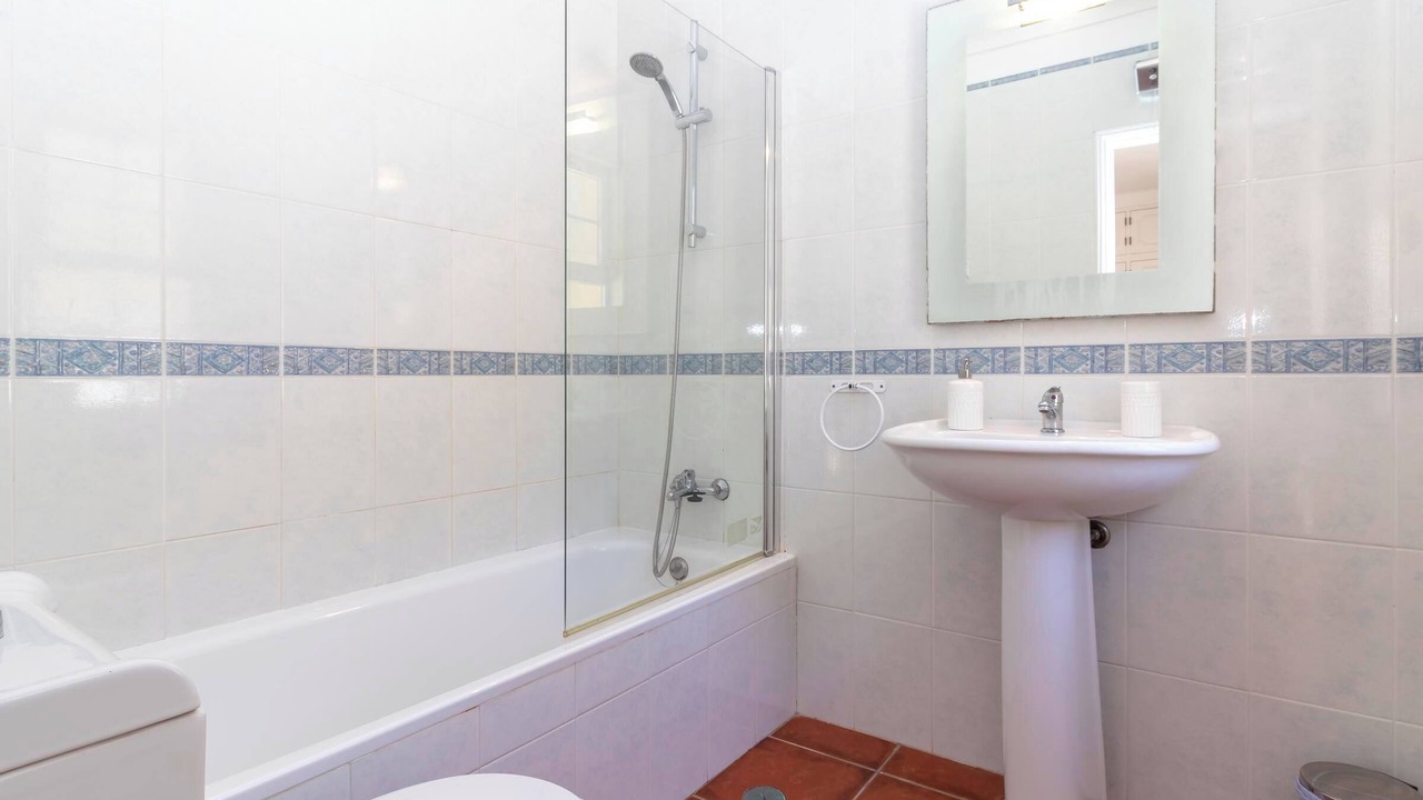 Photo of Bathroom in Caramujeira