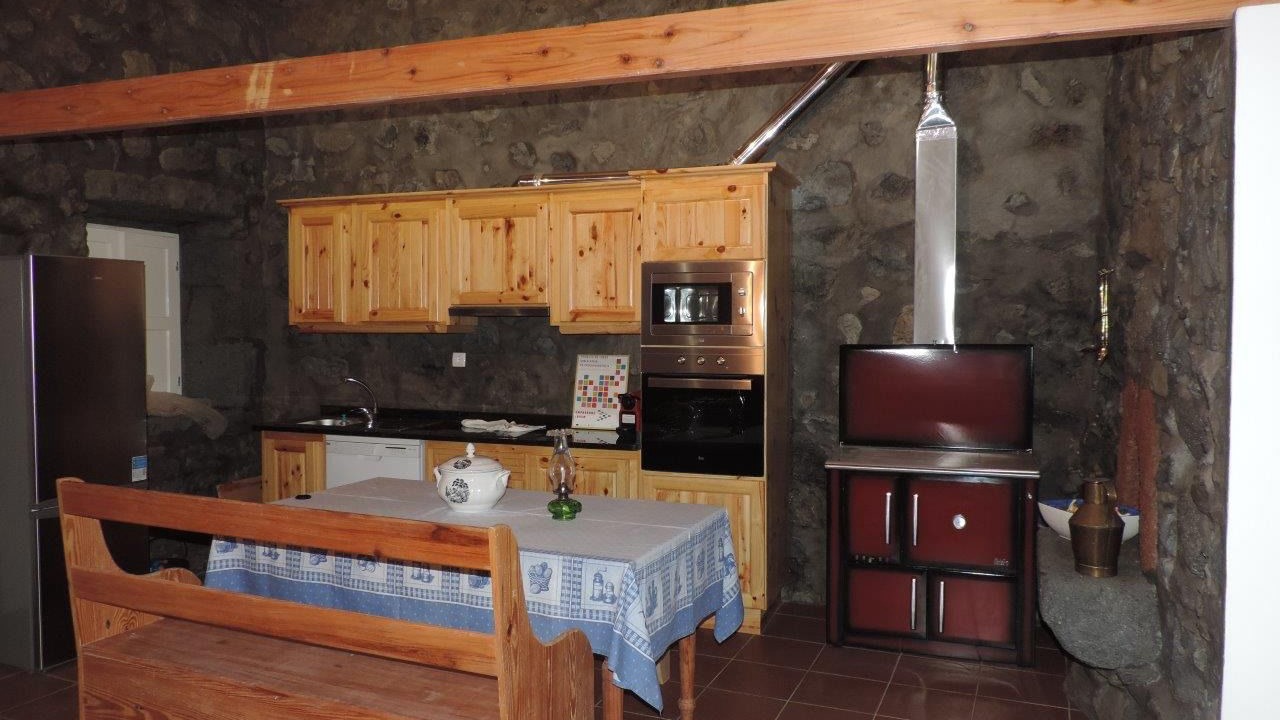 Photo of Kitchen in Faja dos Vimes