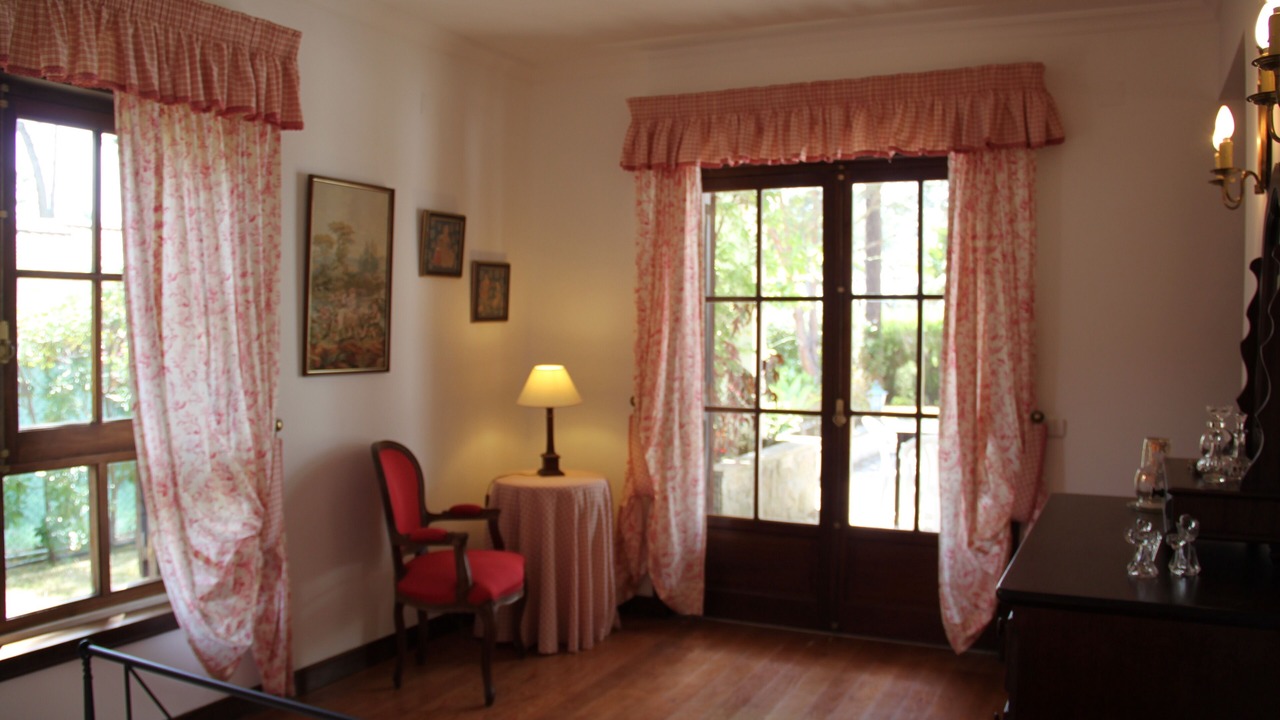 Photo of Bedroom in Colares