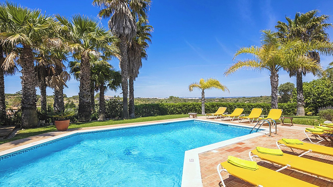 Photo of Outdoor in Estombar