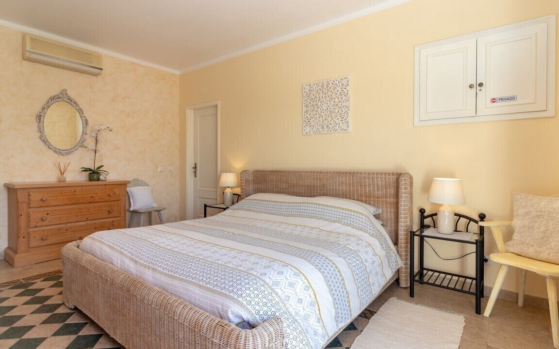 Photo of Bedroom in Porches