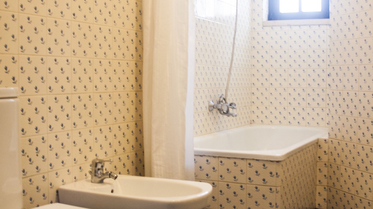 Photo of Bathroom in Quarteira
