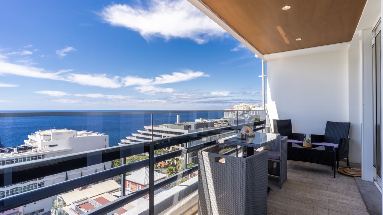 Photo of Patio Balcony in Sao Martinho