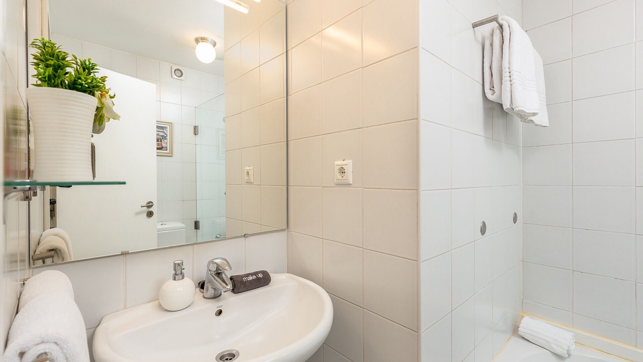 Photo of Bathroom in Centro / Baixa