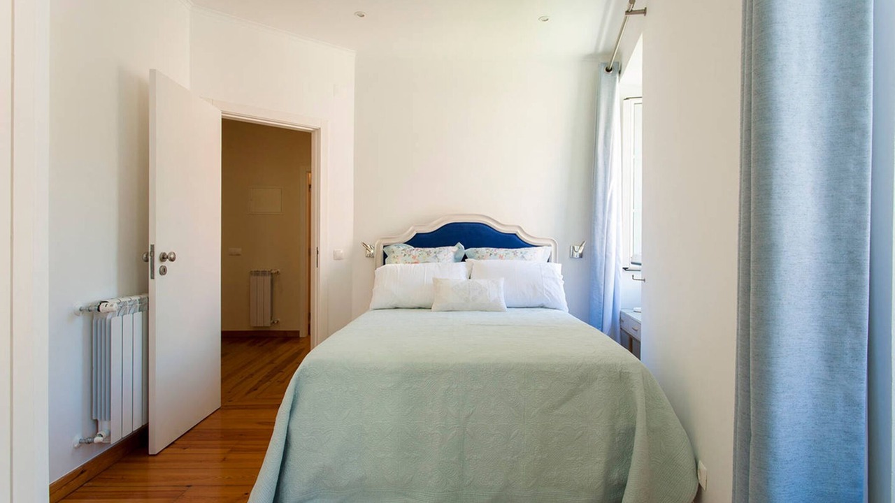 Photo of Bedroom in Lisbon Old Town