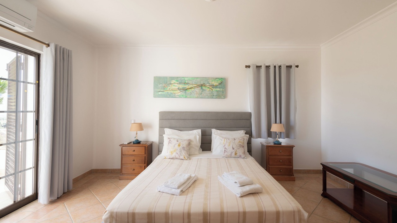 Photo of Bedroom in Vale de Parra