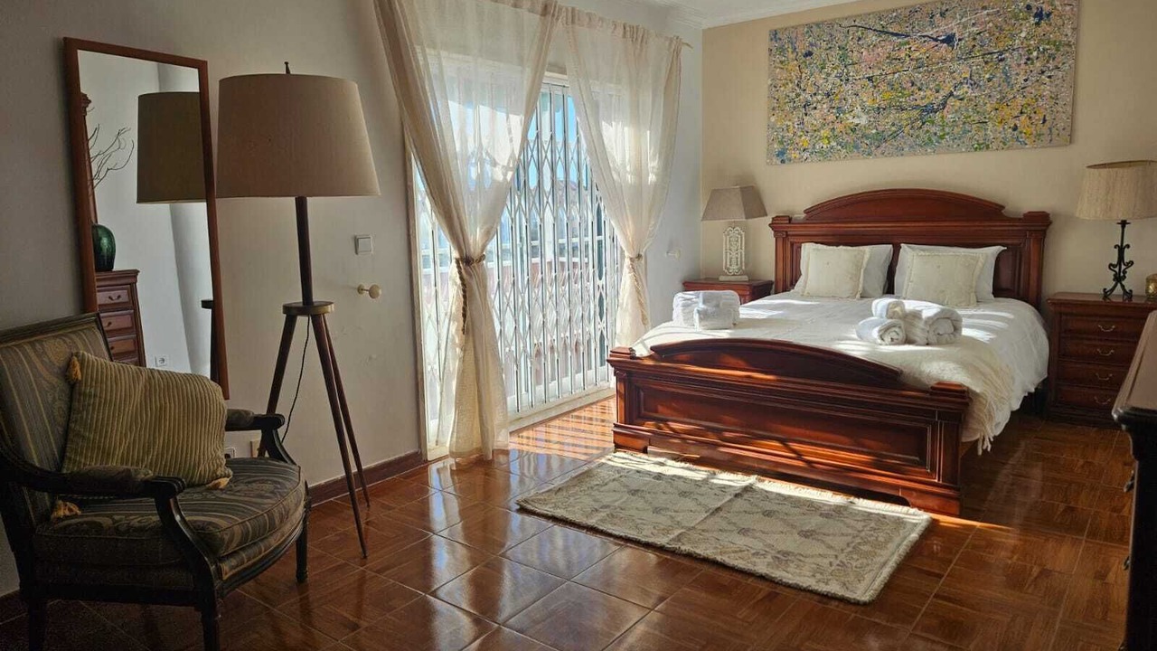 Photo of Bedroom in Ericeira