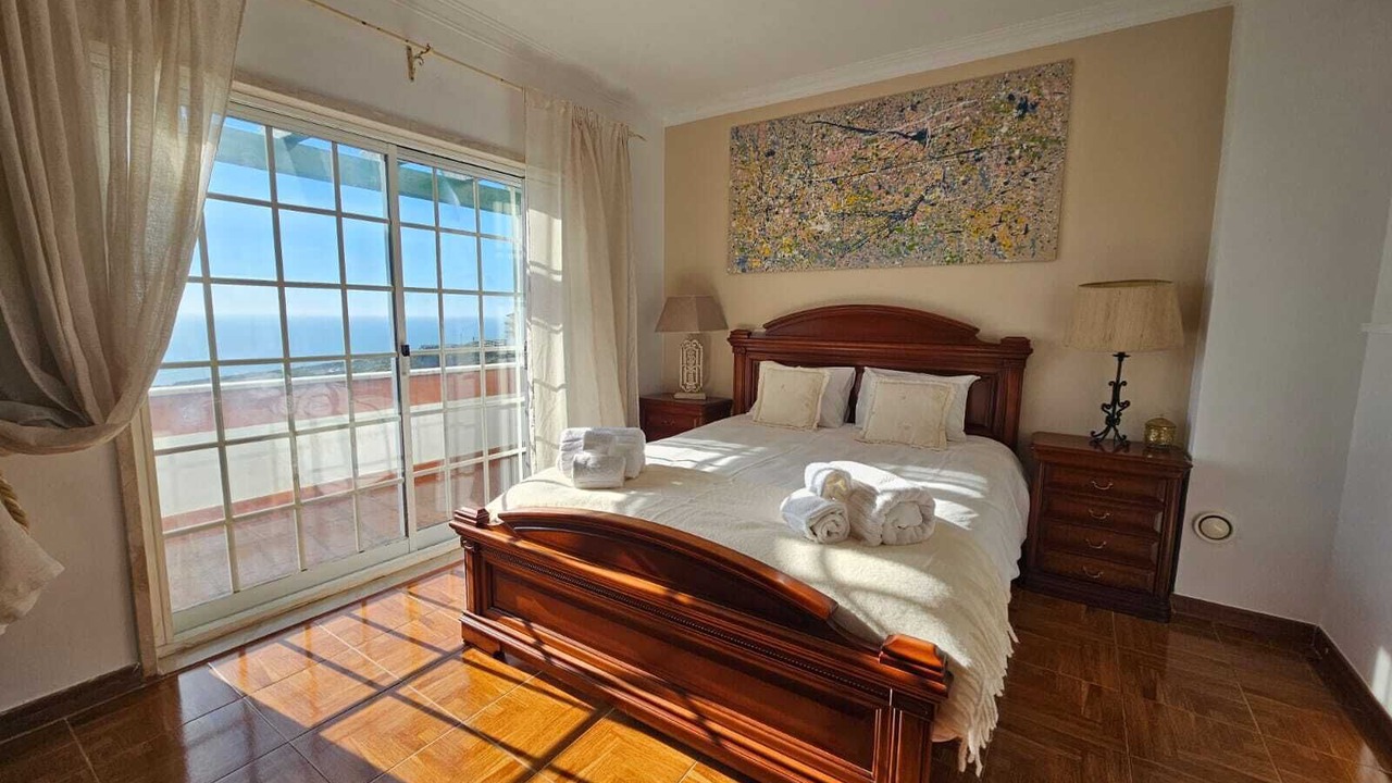 Photo of Bedroom in Ericeira