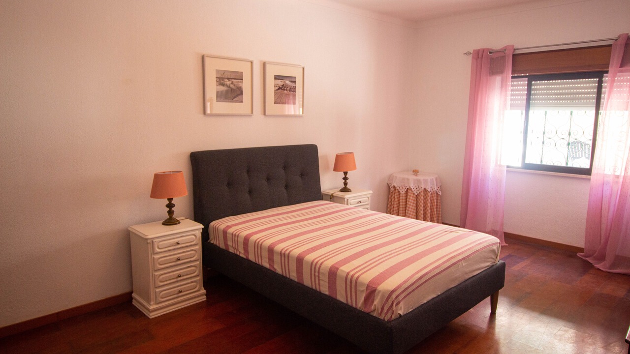 Photo of Bedroom in Setubal