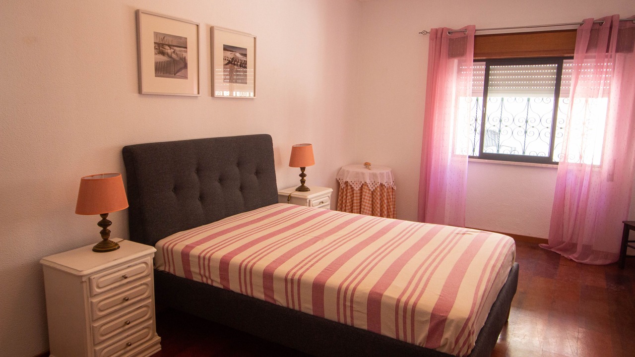 Photo of Bedroom in Setubal