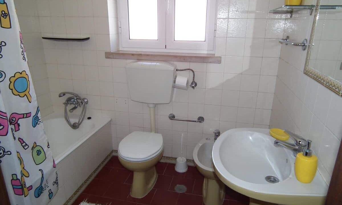 Photo of Bathroom in Atalaia