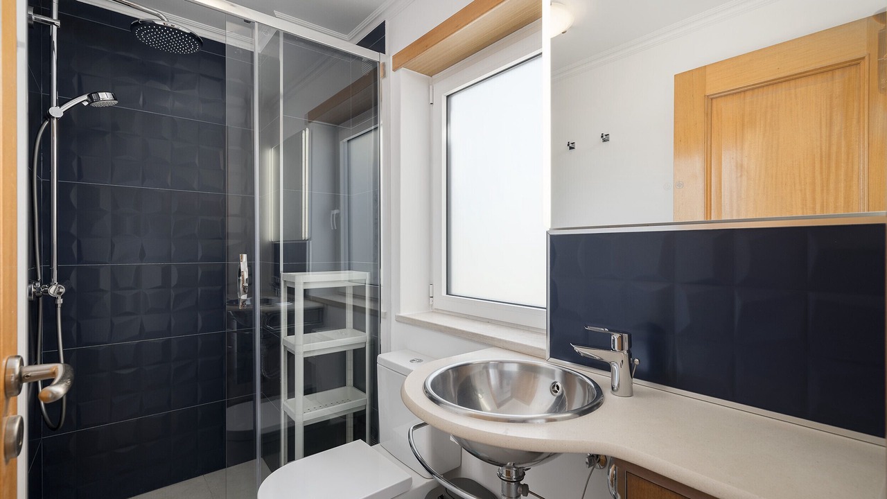 Photo of Bathroom in Meia Praia