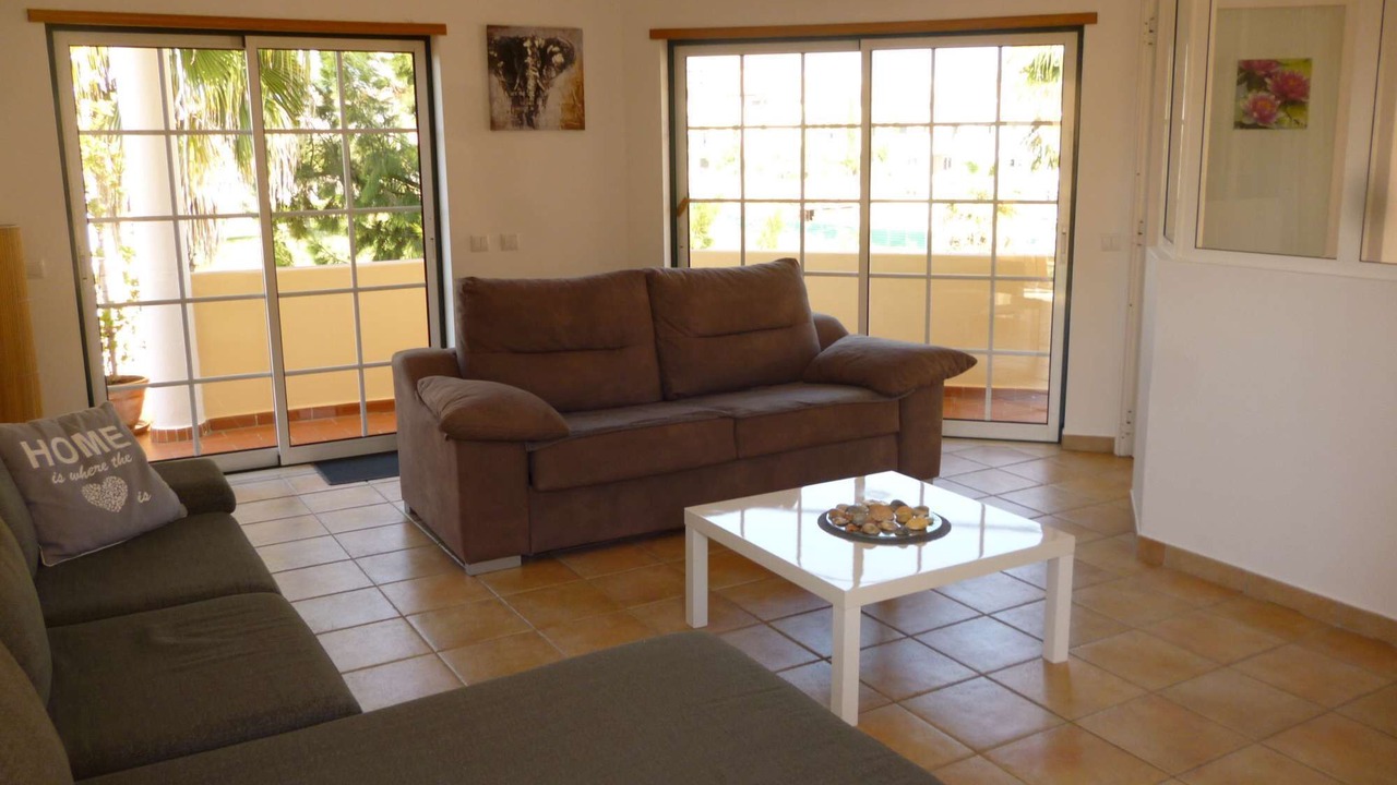 Photo of Livingroom in Canada