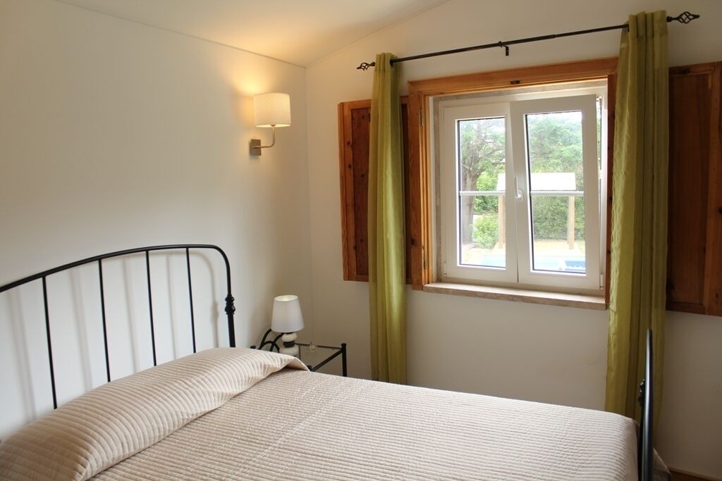 Photo of Bedroom in Almocageme