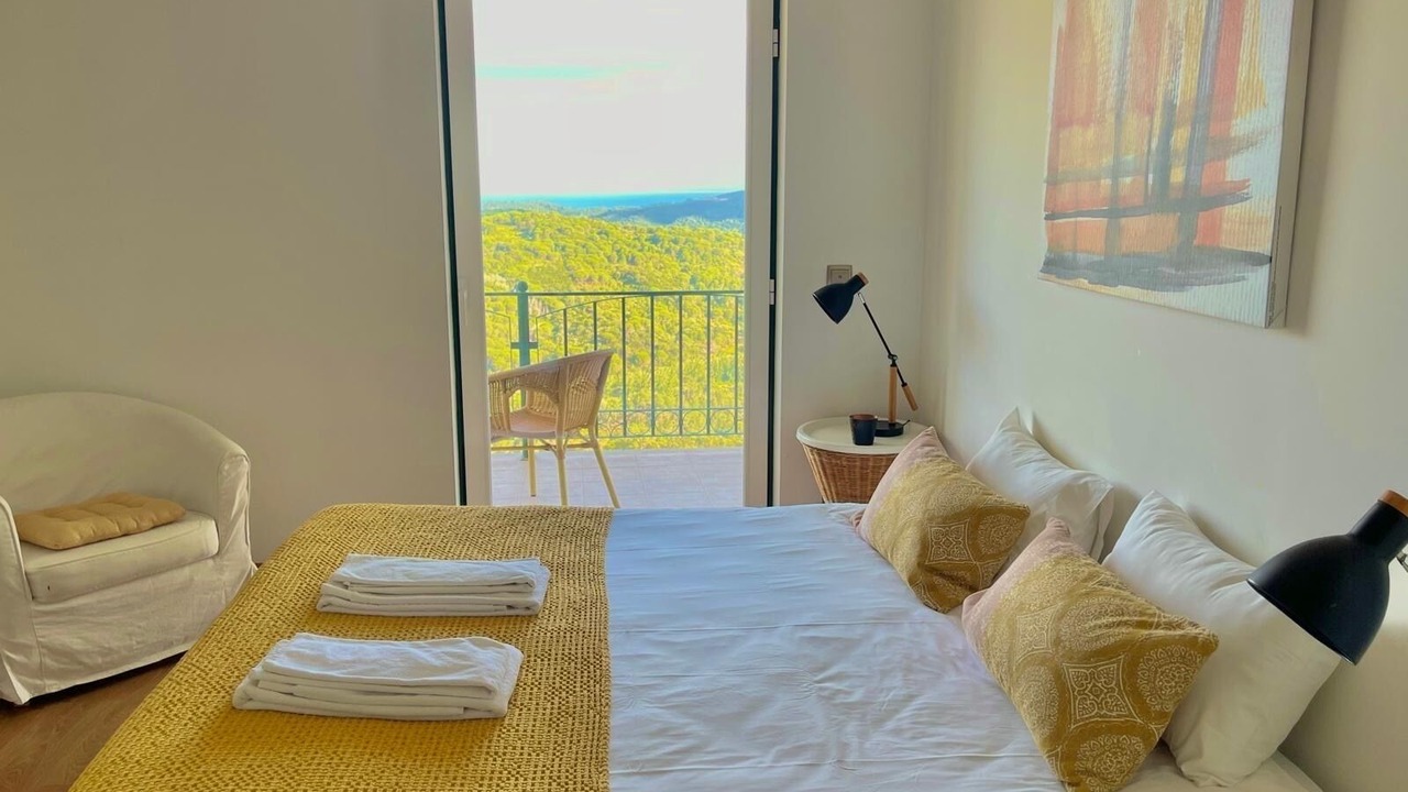 Photo of Bedroom in Setubal