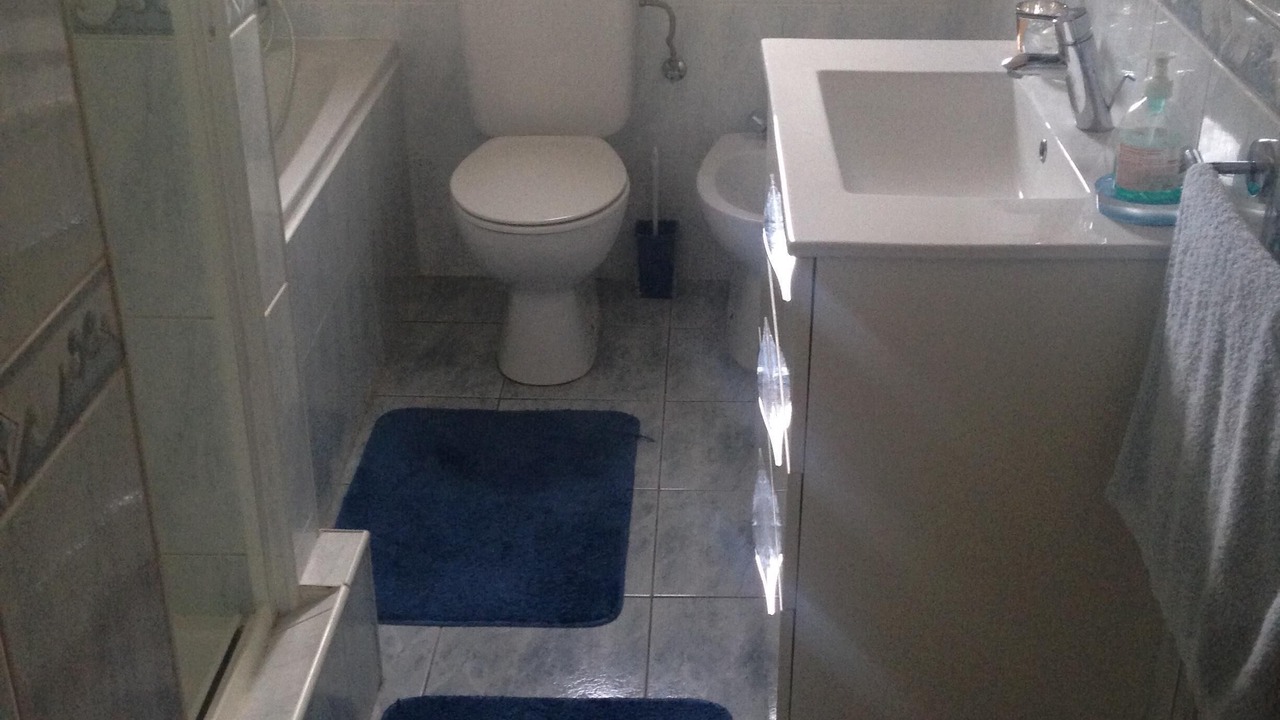 Photo of Bathroom in Porches