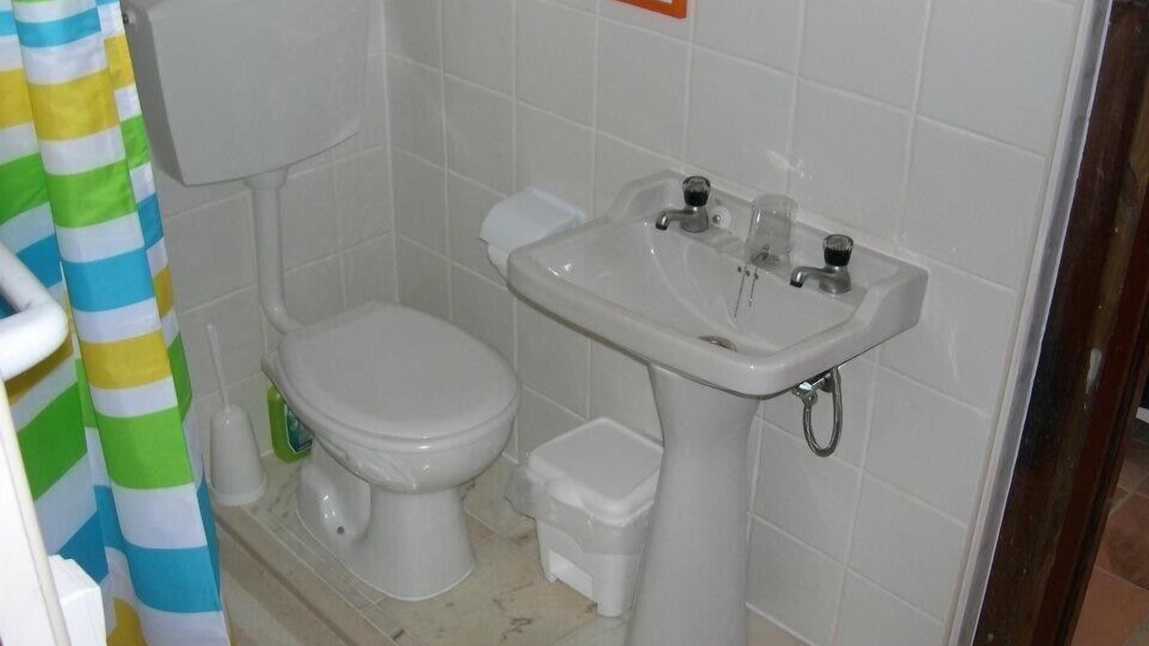 Photo of Bathroom in Aljezur