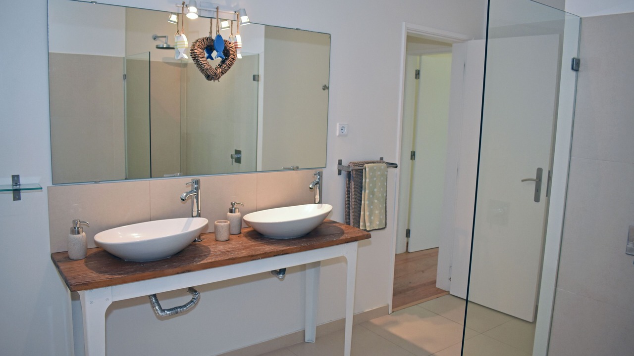 Photo of Bathroom in Caldas da Rainha