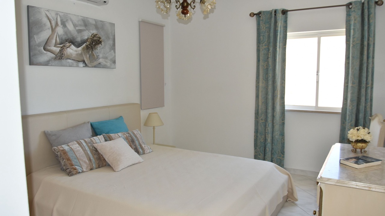 Photo of Bedroom in Albufeira