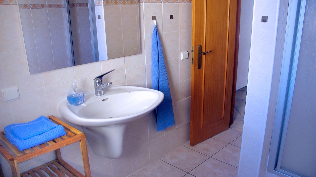 Photo of Bathroom in Salema
