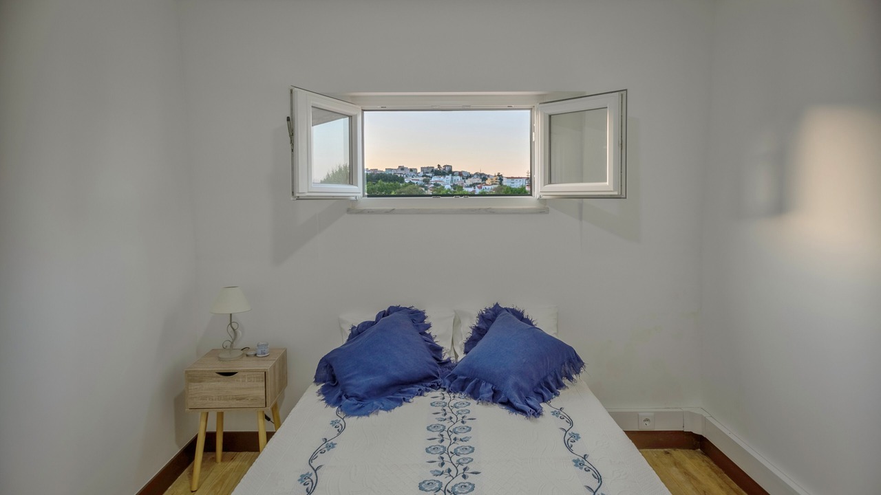 Photo of Bedroom in Setubal