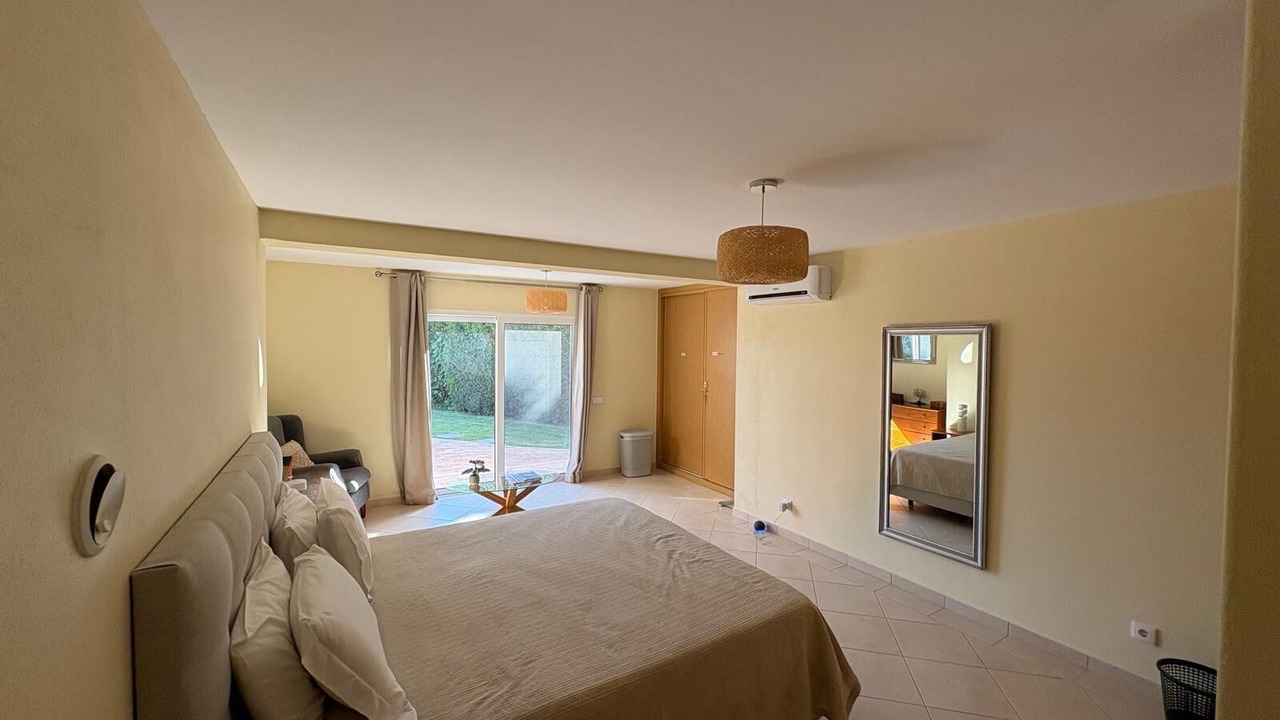 Photo of Bedroom in Guia