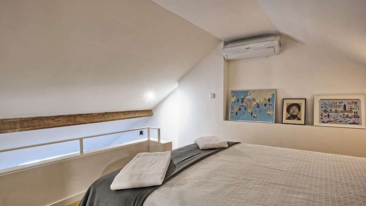 Photo of Bedroom in Lisbon Old Town