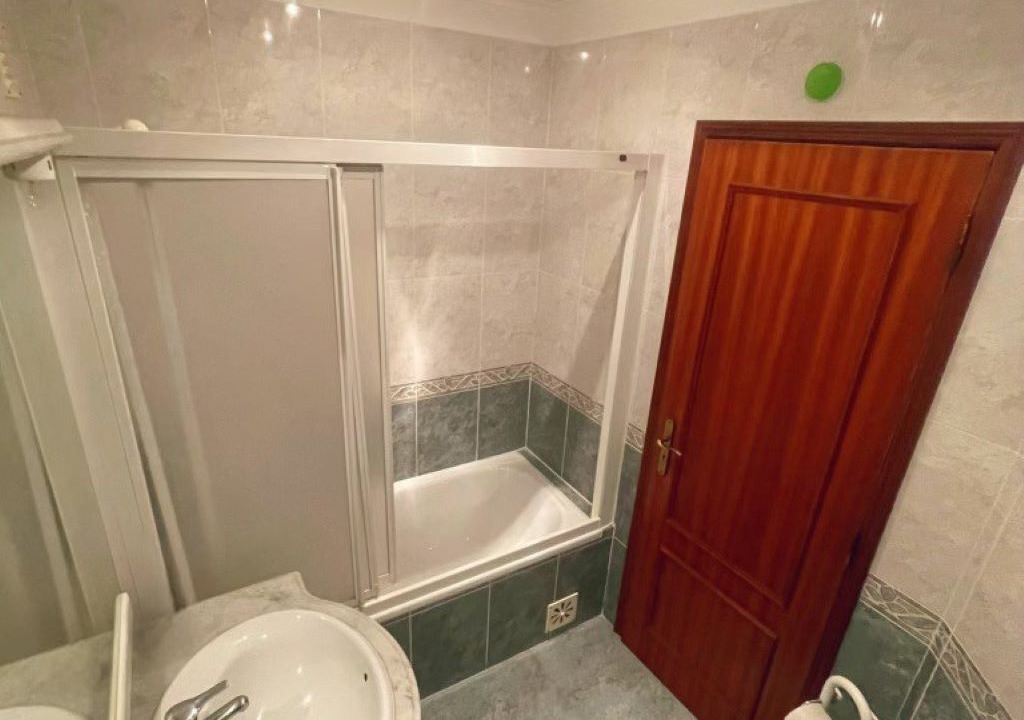 Photo of Bathroom in Samouco