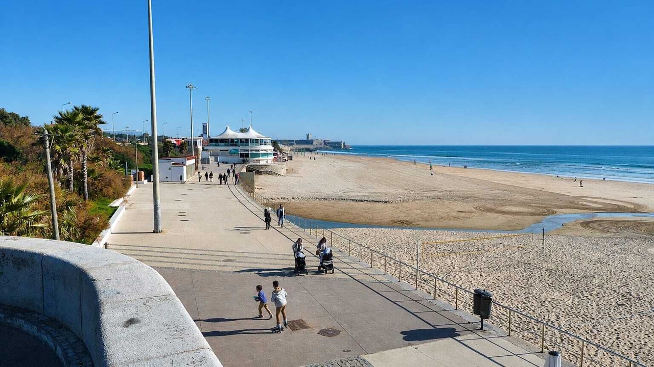 Photo of Others in Carcavelos