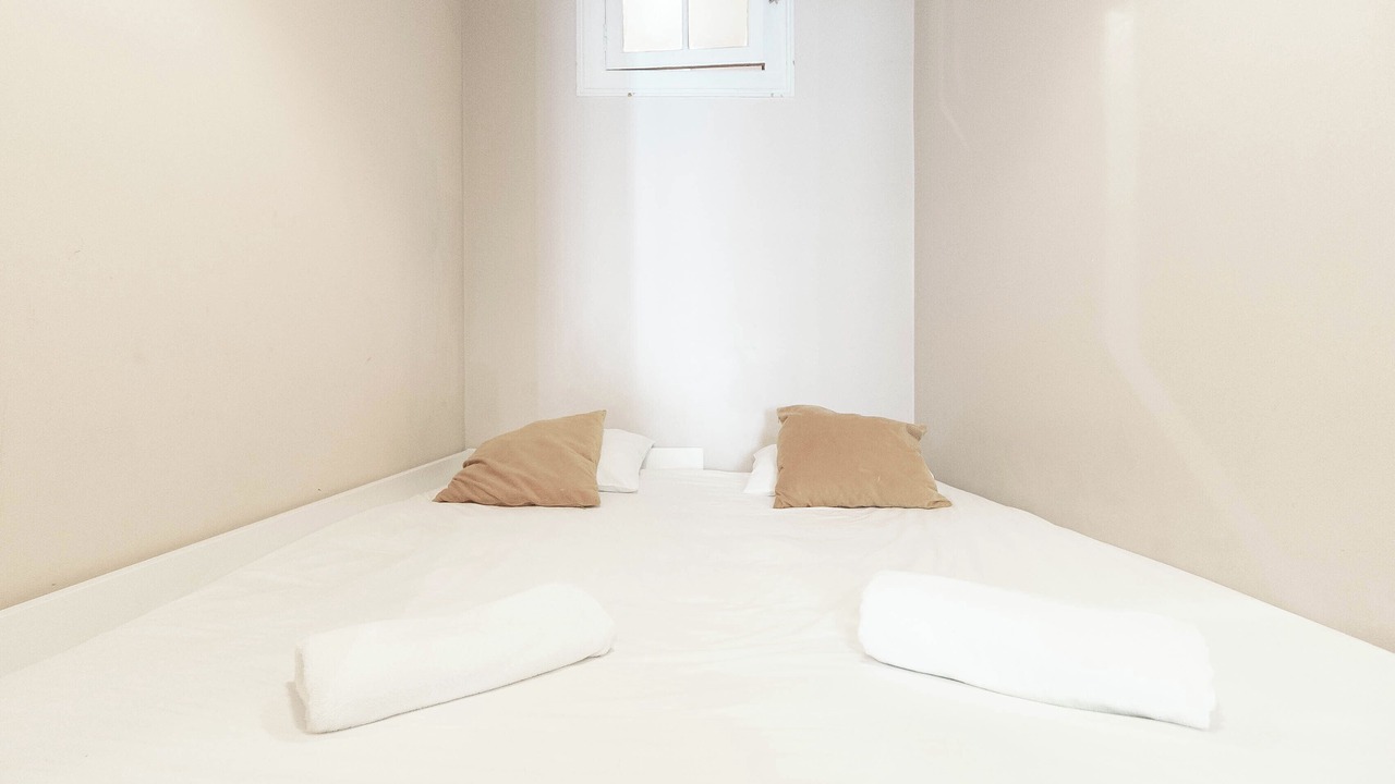 Photo of Bedroom in Lisbon Old Town